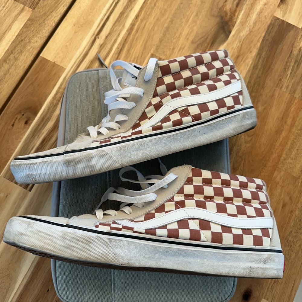 Vans, men’s size 12